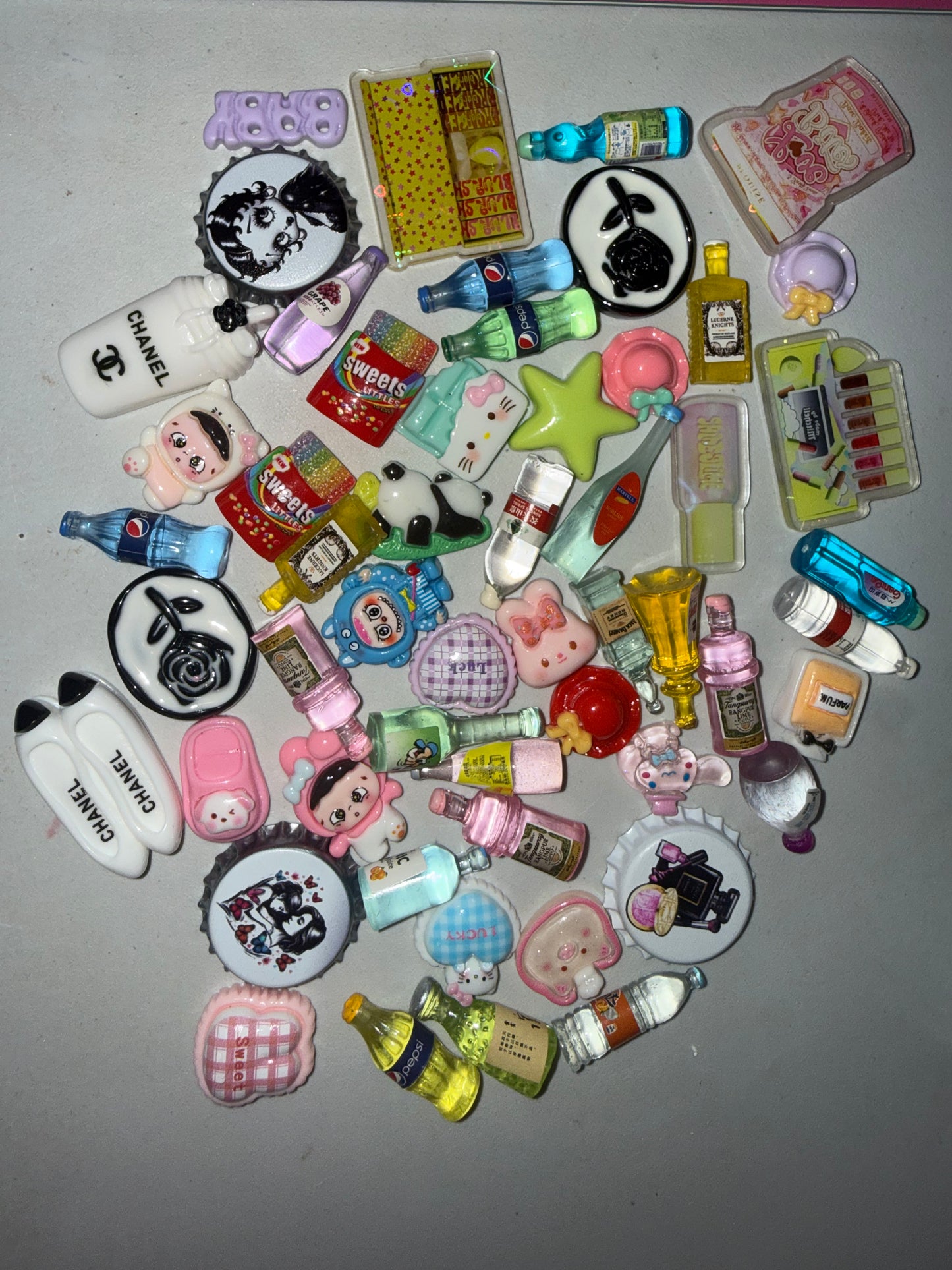 Flatbacks and 3d charms