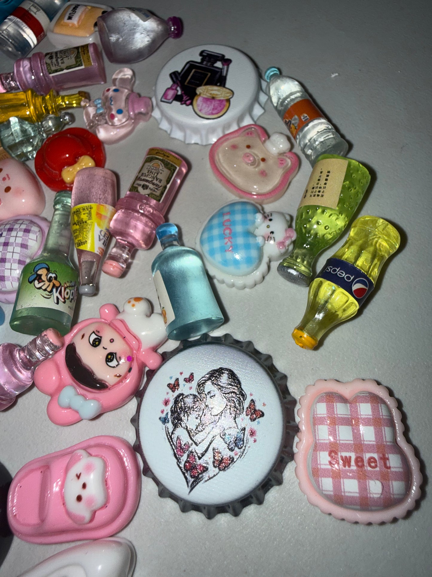 Flatbacks and 3d charms